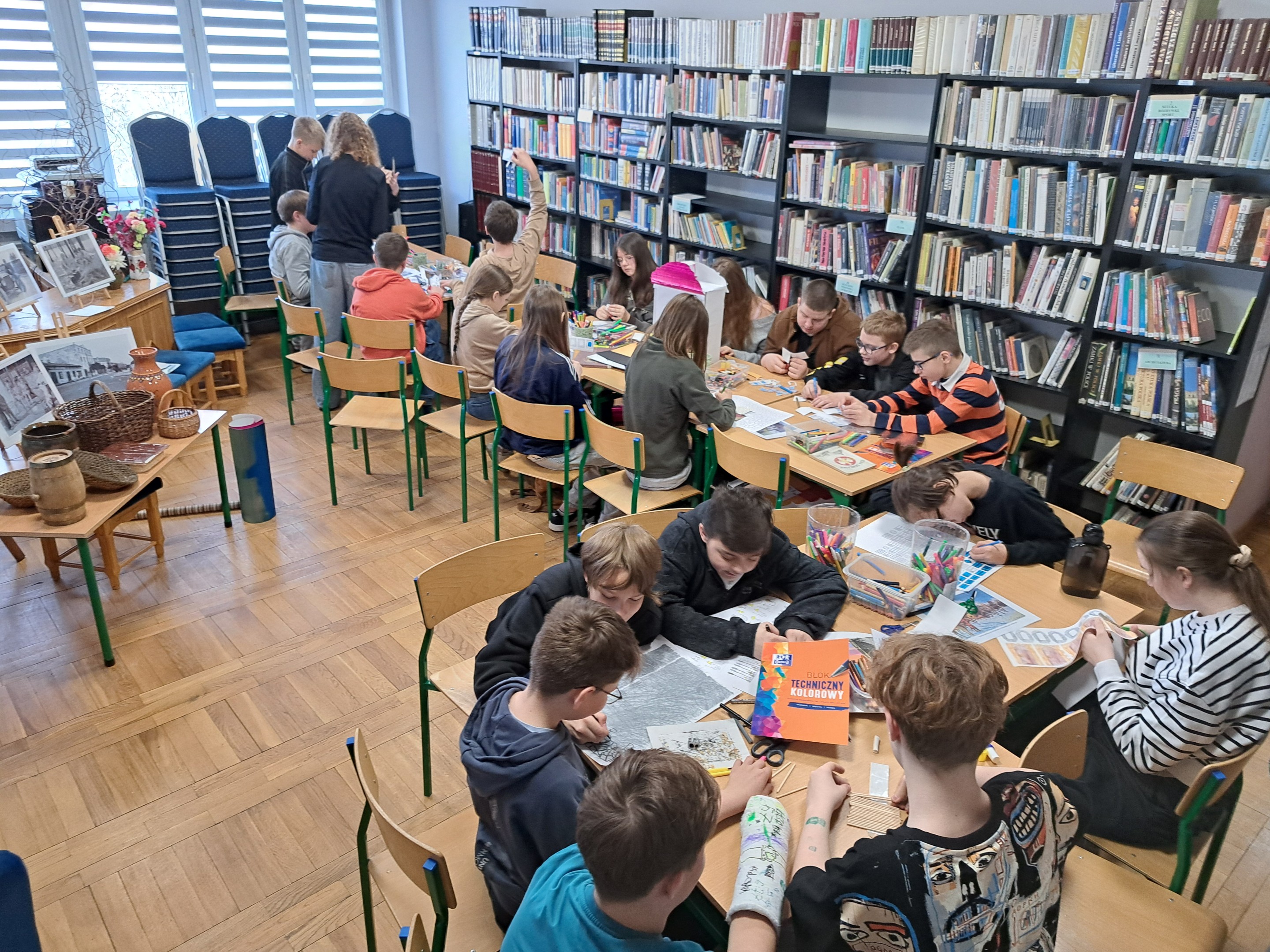 PIĘKNY JESTEŚ, NASZ SIEWIERZU STARY…WARSZTATY HISTORYCZNE  Z UDZIAŁEM UCZNIÓW KLASY SZÓSTEJ I SIÓDMEJ ZE SZKOŁY PODSTAWOWEJ NR 2 IM. MIKOŁAJA KOPERNIKA W SIEWIERZU