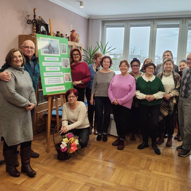 Spotkanie z podróżnikiem Markiem Pietrzykowskim w siewierskiej bibliotece