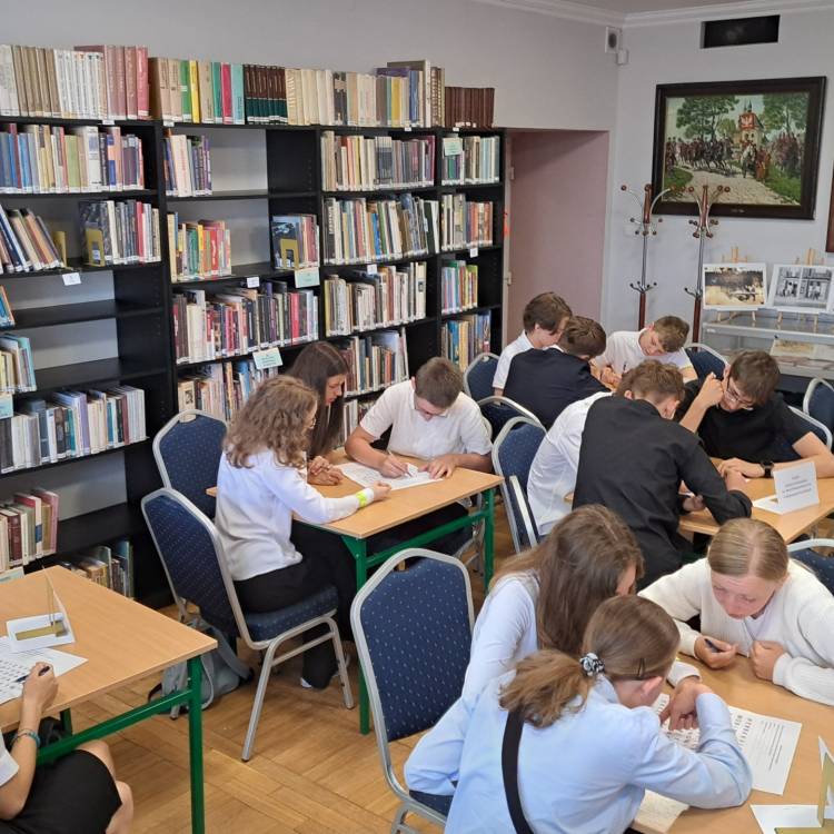 GMINNY KONKURS HISTORYCZNY „750 LAT SIEWIERZA: LUDZIE,MIEJSCA, WYDARZENIA” W SIEWIERSKIEJ BIBLIOTECE