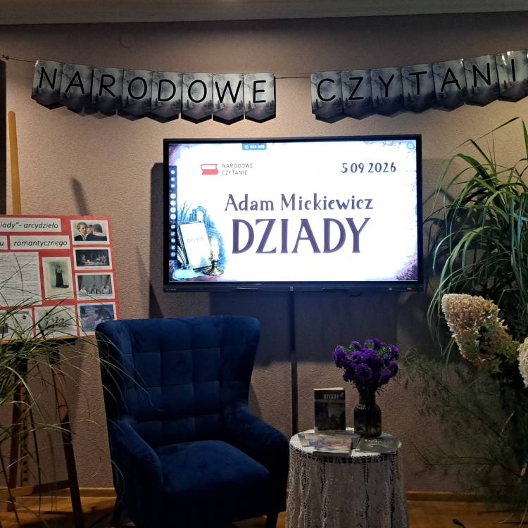 NARODOWE CZYTANIE DZIADÓW ADAMA MICKIEWICZA W SIEWIERSKIEJ BIBLIOTECE