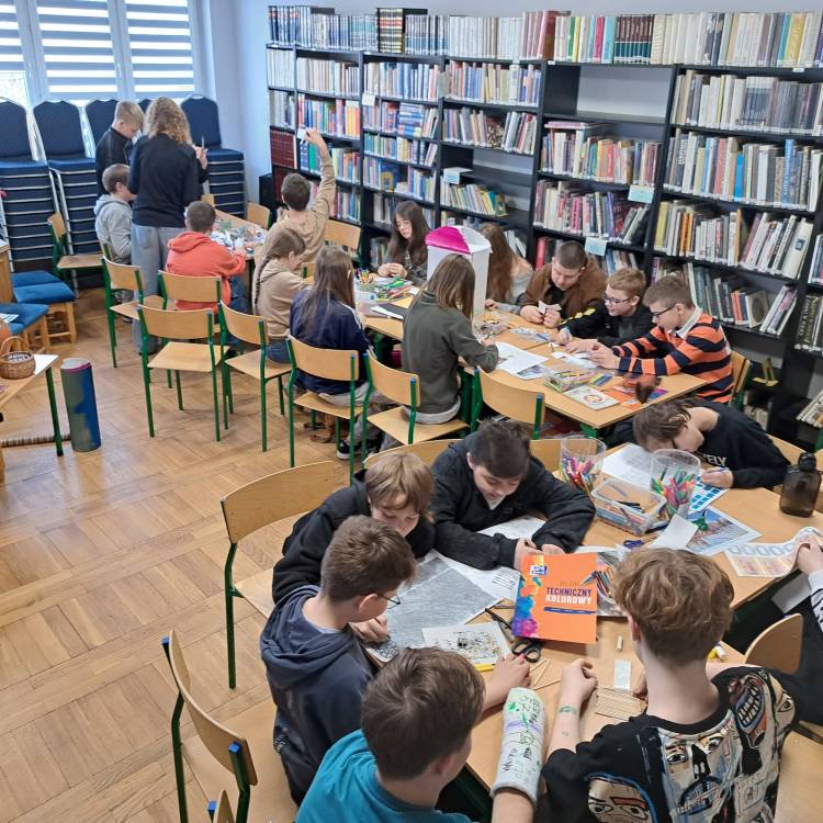 PIĘKNY JESTEŚ, NASZ SIEWIERZU STARY…WARSZTATY HISTORYCZNE  Z UDZIAŁEM UCZNIÓW KLASY SZÓSTEJ I SIÓDMEJ ZE SZKOŁY PODSTAWOWEJ NR 2 IM. MIKOŁAJA KOPERNIKA W SIEWIERZU